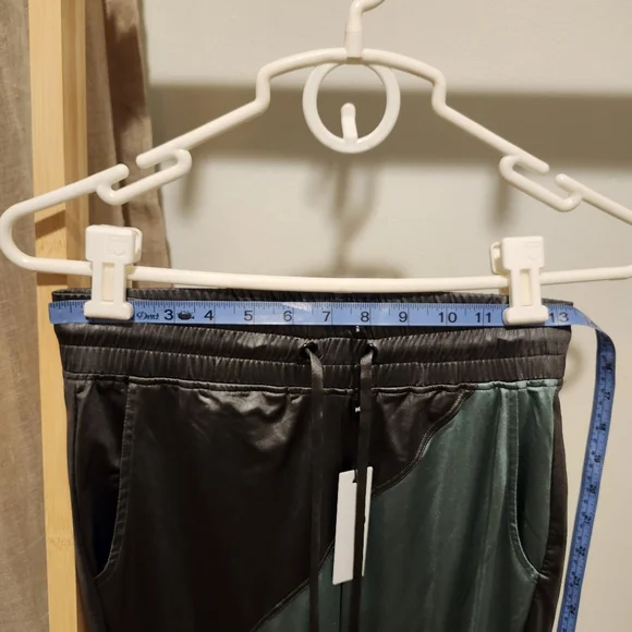 NWT Koral dark Grey/green Lightweight Joggers - Picture 3 of 8